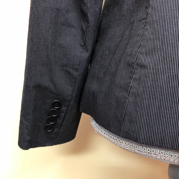 Jacob black pinstriped blazer - Picture 2 of 9